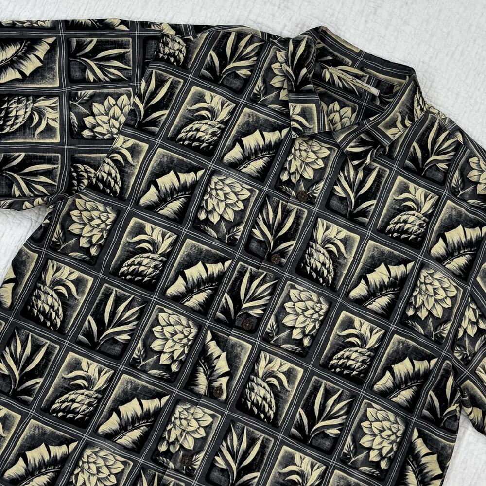 Tommy Bahama Hawaiian Shirt Mens Large Silk Black Pineapple Tropical Button Up